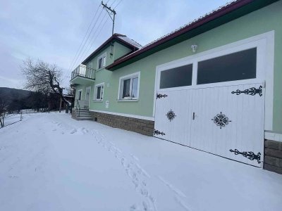 Chalupa v Eko sadech - Komňa