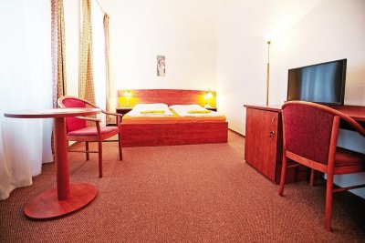 WELLNESS HOTEL CENTRÁL