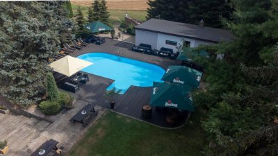 Restaurace a Penzion Tadeášovy Domky