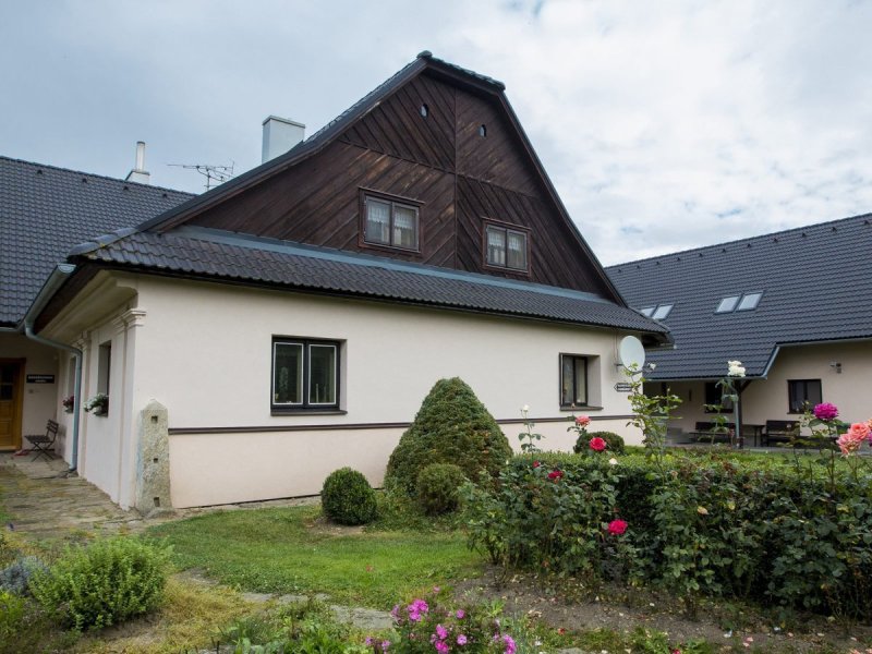 Penzion Kadeřávek + Chalupa u Potoka