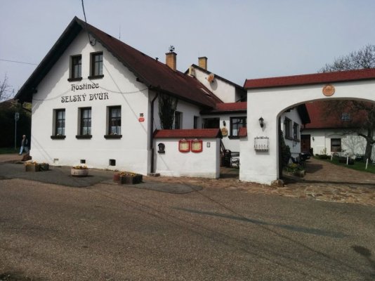Selský Dvůr Biskoupky