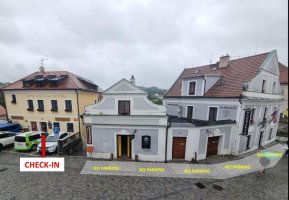 Hotel Garni Myší Díra & Hotel Barbakán