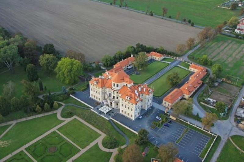 Zámecký hotel Liblice - konferenční centrum AV ČR