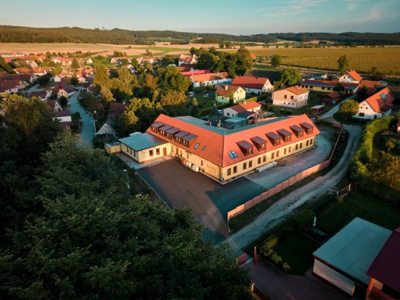 Penzion a restaurace Zlatovláska u zámku Červená Lhota