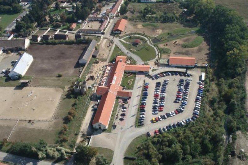 HOTEL SELSKÝ DVŮR