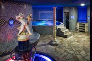 WELLNESS HOTEL BABYLON