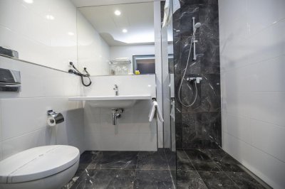 Carlsbad INN hotel & apartments