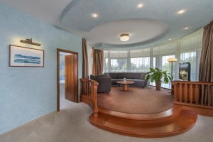 APRIL HOTEL PANORAMA
