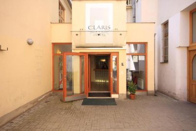 Hotel Claris