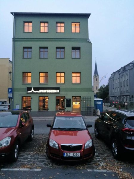 Světoběžník Bed & Wine