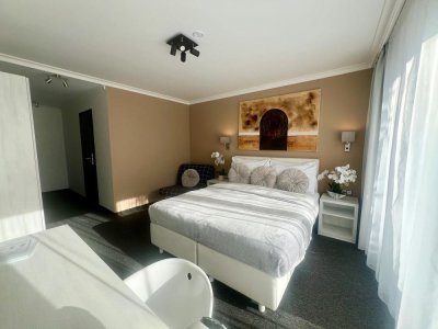 Grand Petit Hotel