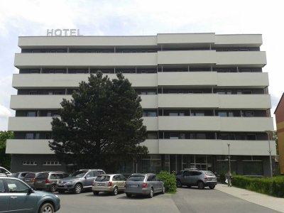 HOTEL SLEZAN