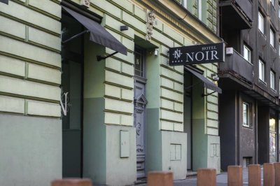 Hotel Noir ****