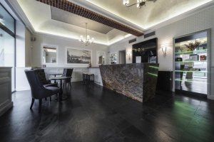 Hotel Noir ****