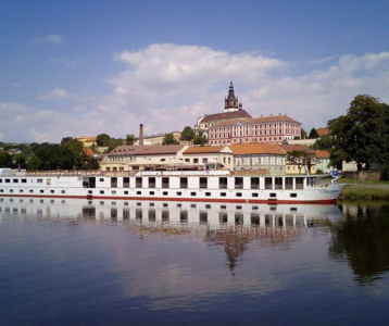 Florentina boat
