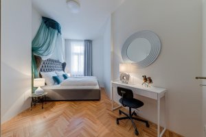 G'OLD ART APARTMENTS