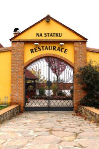 HOTEL *** RESTAURANT Na statku