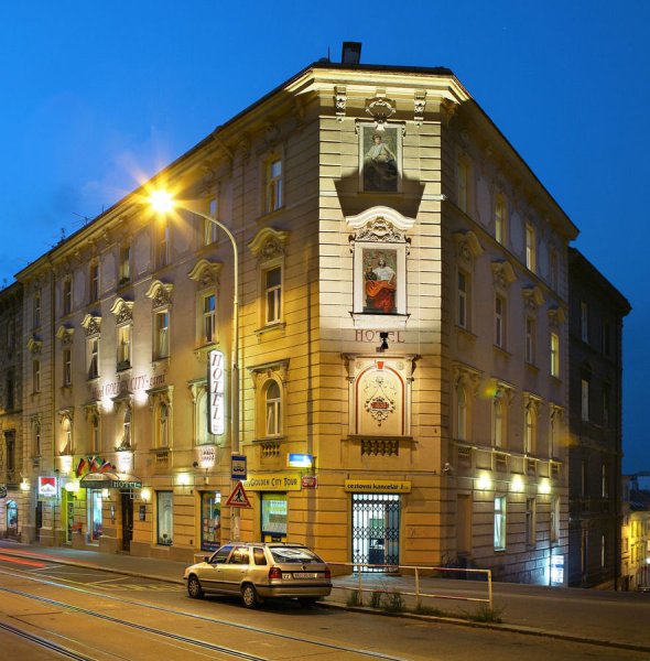 Hotel GOLDEN CITY-garni