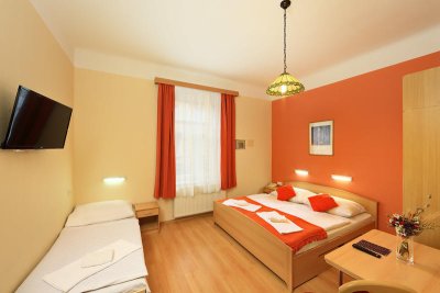 Hotel GOLDEN CITY-garni