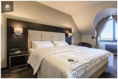 **** HOTEL VICTORY