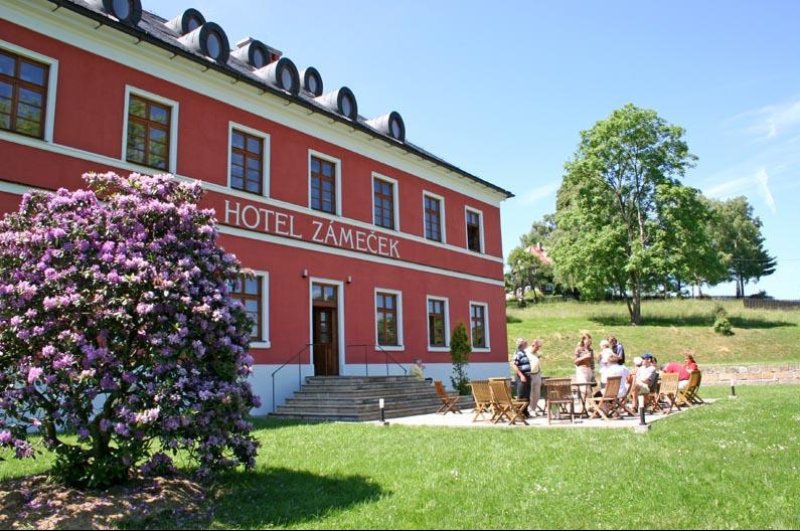Wellness Hotel Zámeček