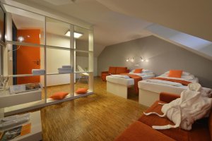 Omnia hotel