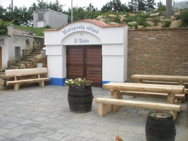 Hustopečský sklípek a penzion U Radů