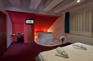 Beltine Forest hotel