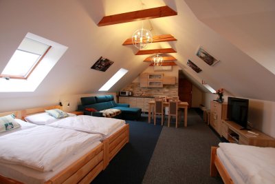 Hostinec a penzion Dolní Dvůr