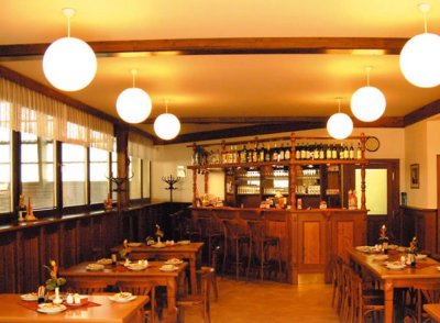 Restaurace a penzion COLA TRANSPORT