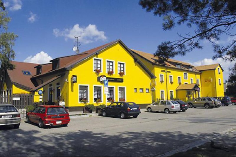 Hotel ROSE & pension VILA TENIS
