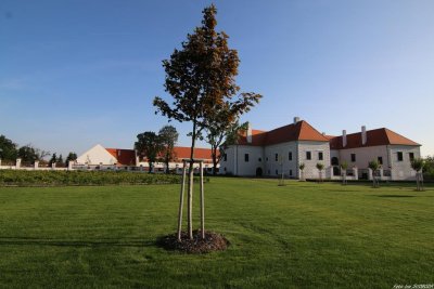 HOTEL ZÁMEK VALEČ