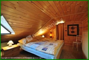 Pod kaštanem