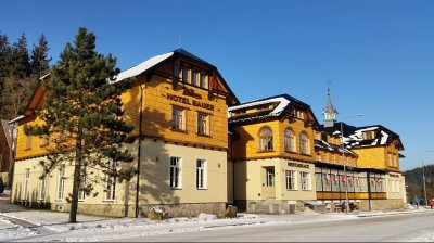 Hotel Bauer