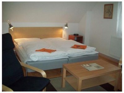 Hotel U lip