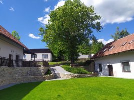 Statek Český dvůr